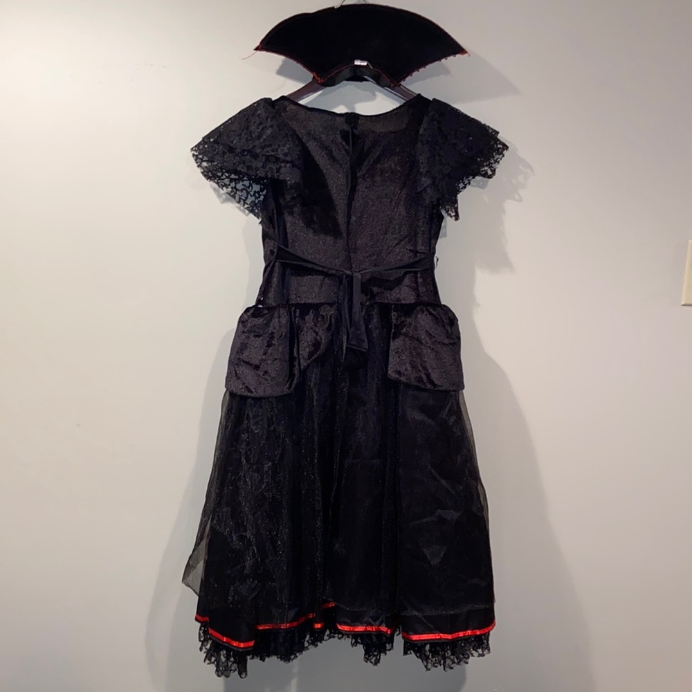 Vampiress Girls Halloween Costume - Picture 10 of 12